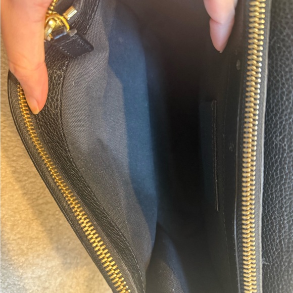 Authentic Alexander McQueen Iconic Skull Crossbody Bag - Picture 6 of 6